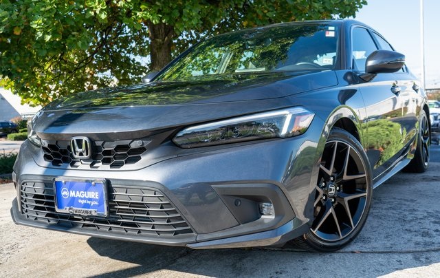 2024 Honda Civic Hatchback Sport Touring's photo