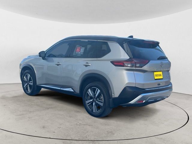 2022 Nissan Rogue Platinum photo 3