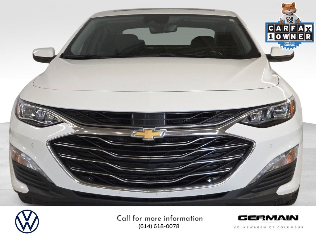 2021 Chevrolet Malibu Premier photo 2