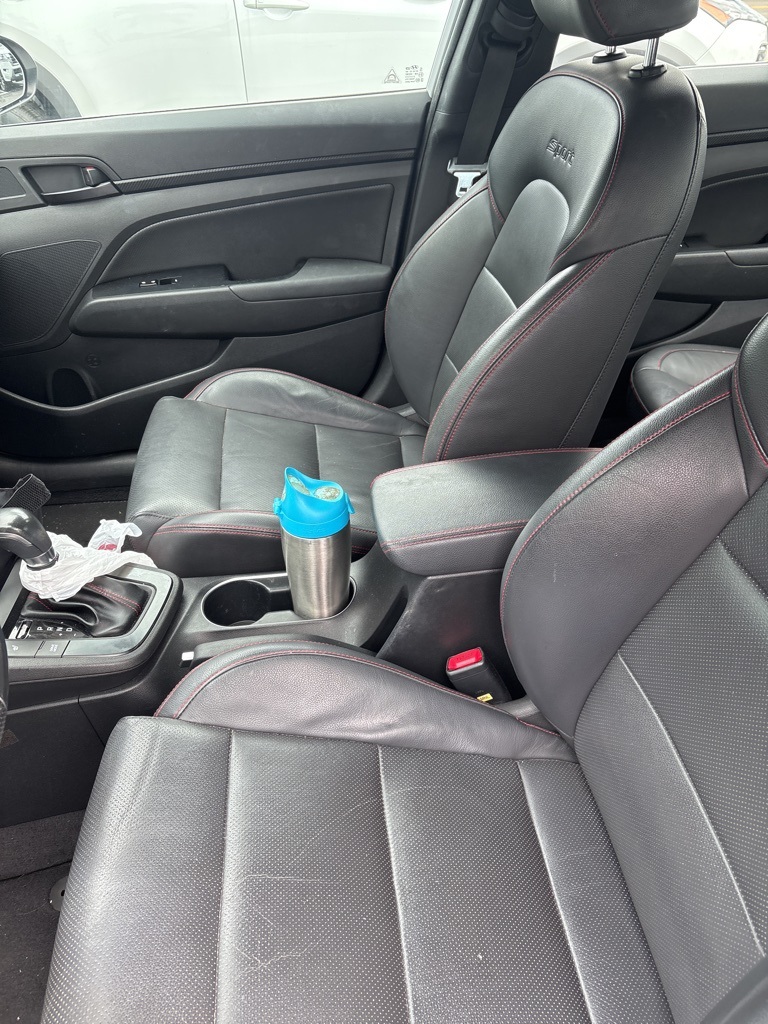 2018 Hyundai Elantra Sport photo 3