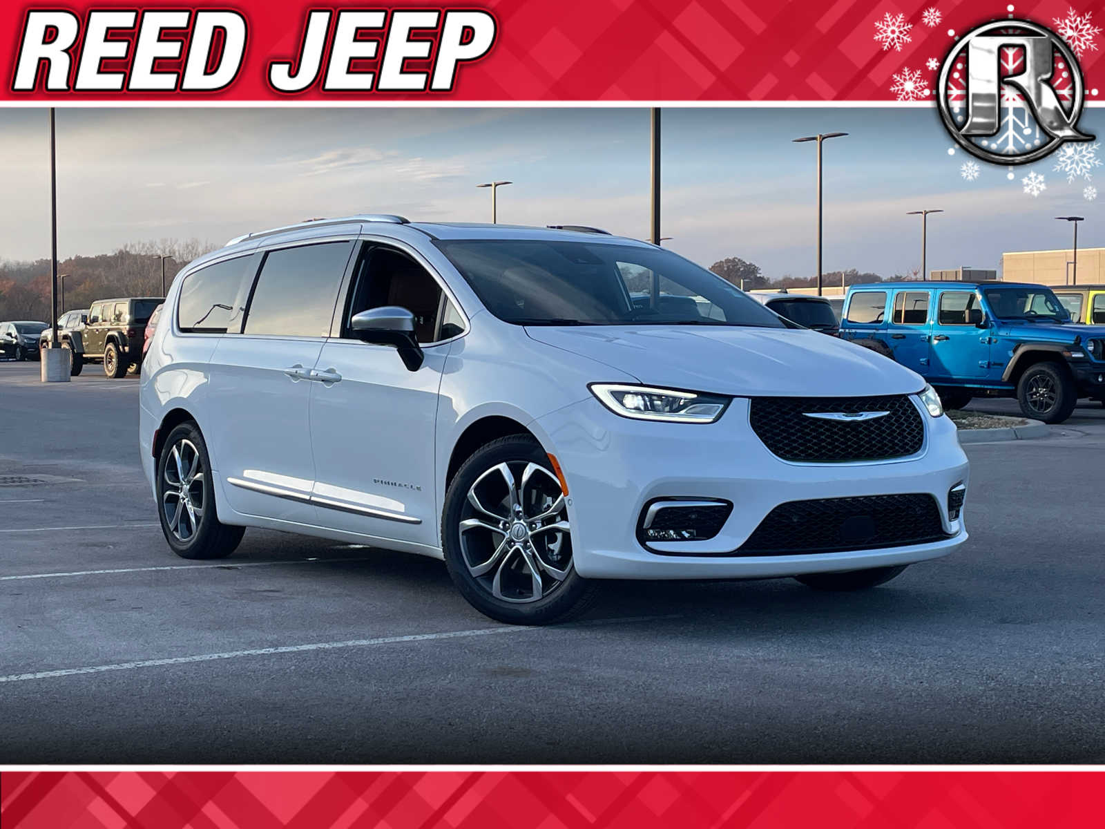 2026 Chrysler Pacifica Pinnacle's photo