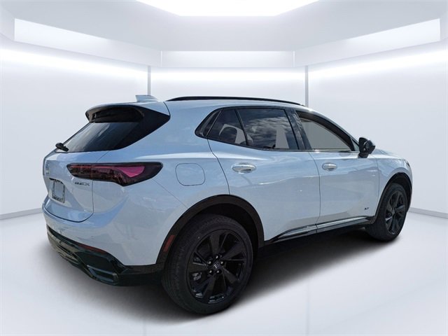 2025 Buick Envision Sport Touring photo 3
