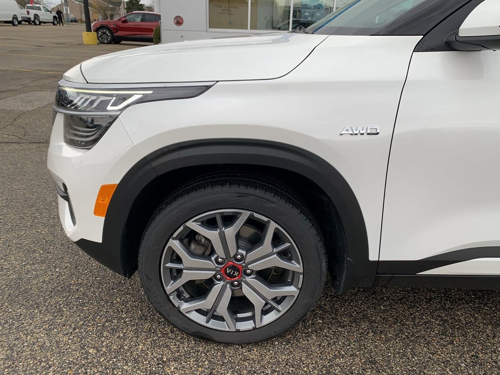 Used 2021 Kia Seltos SX with VIN KNDETCA22M7058493 for sale in Watertown, WI