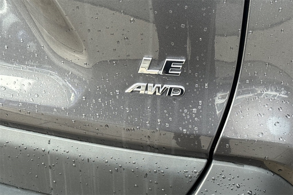 2024 Toyota RAV4 LE photo 3