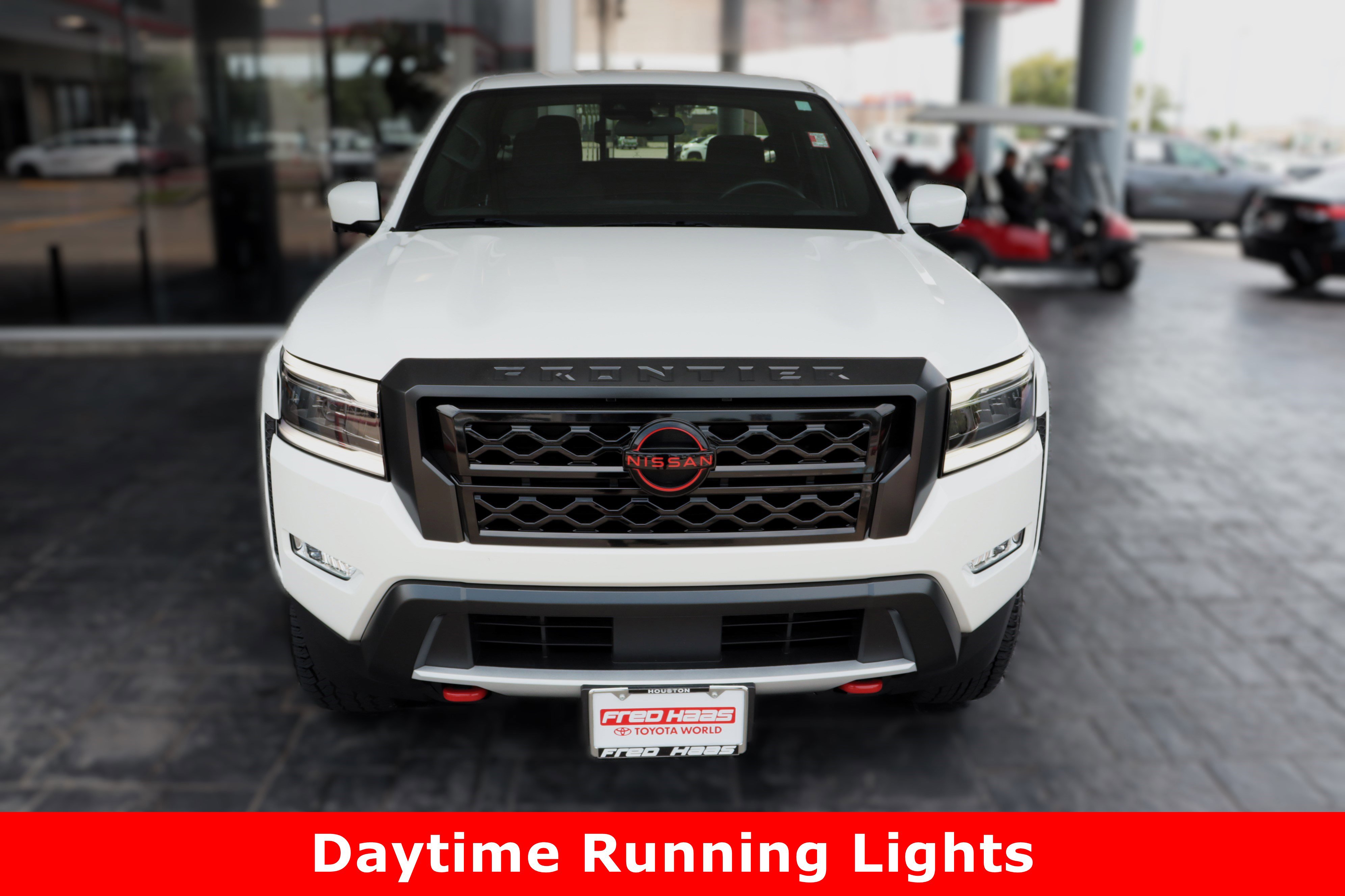 2024 Nissan Frontier PRO-X photo 3
