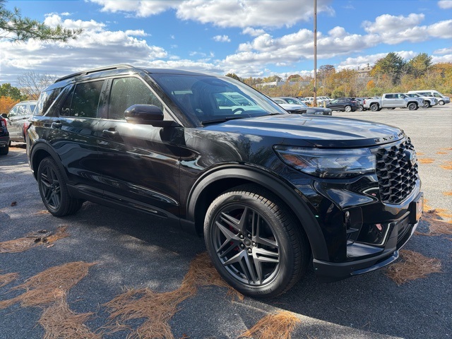 2026 Ford Explorer ST's photo