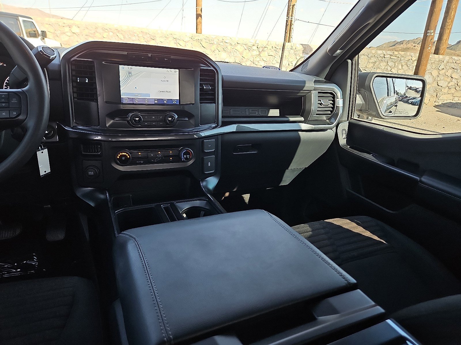 2022 Ford F-150 XL photo 14