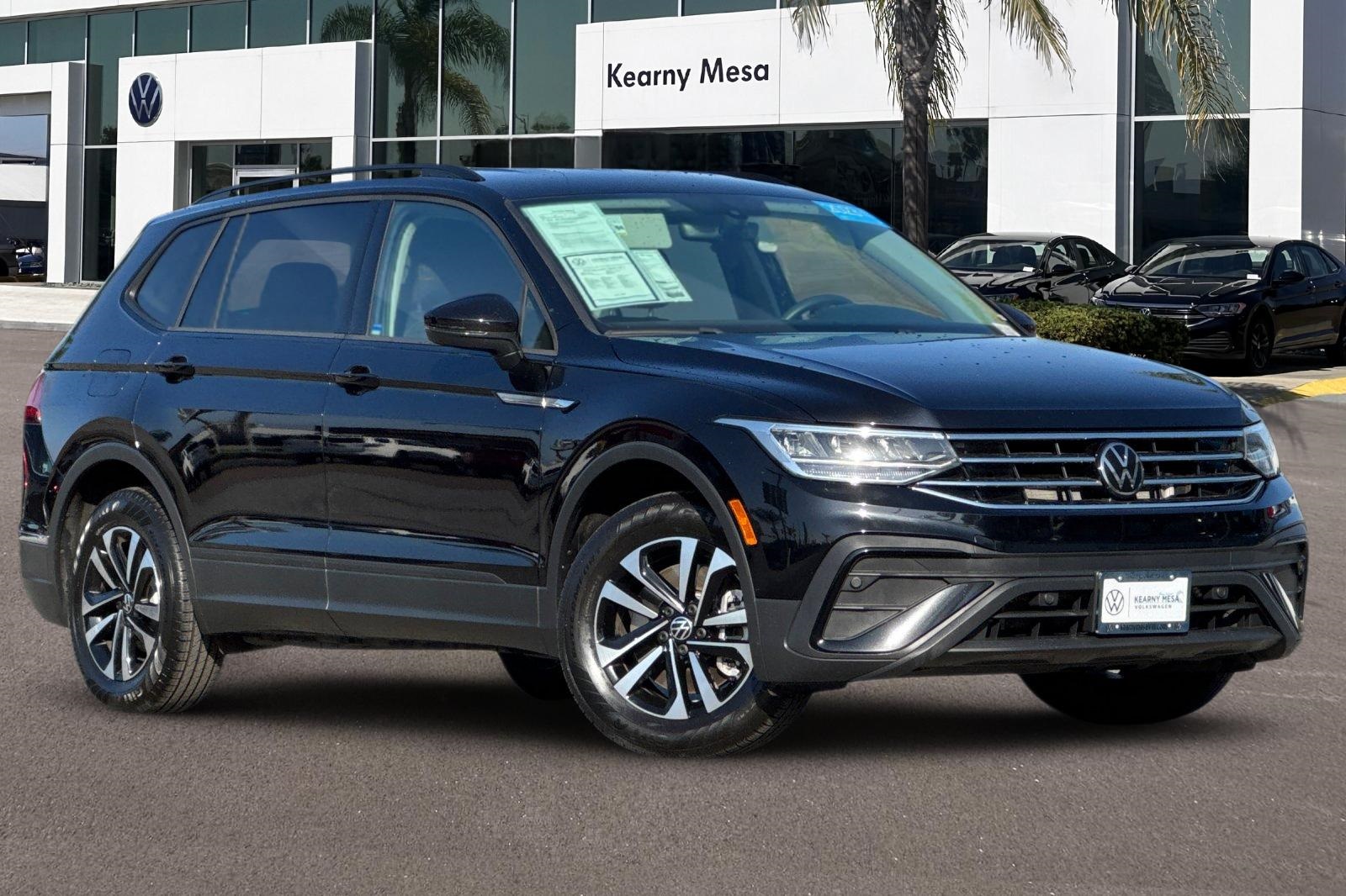 2023 Volkswagen Tiguan S photo 2