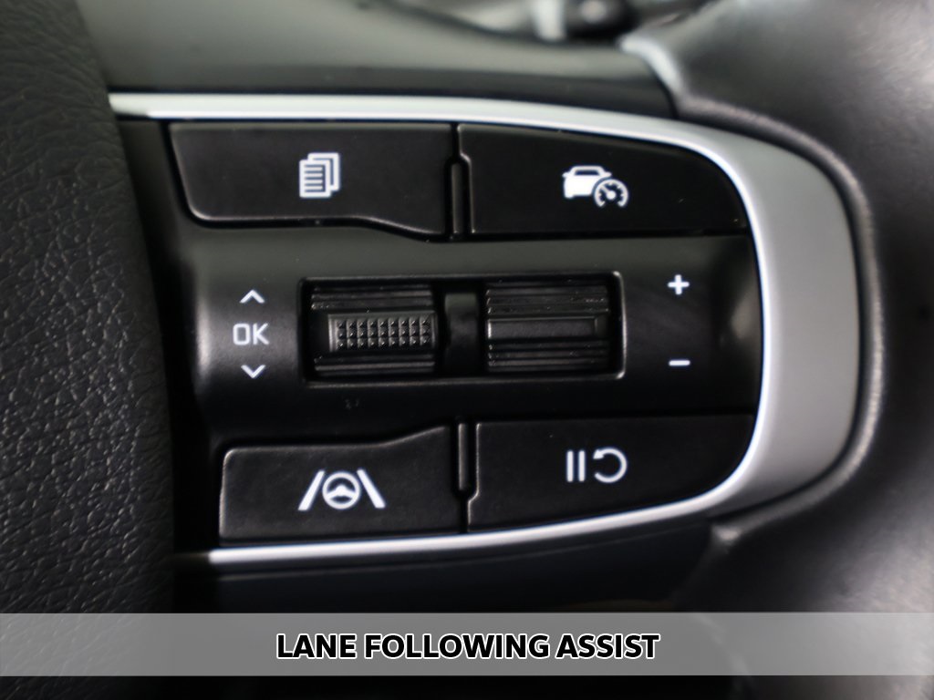 2023 Kia Sportage EX photo 4