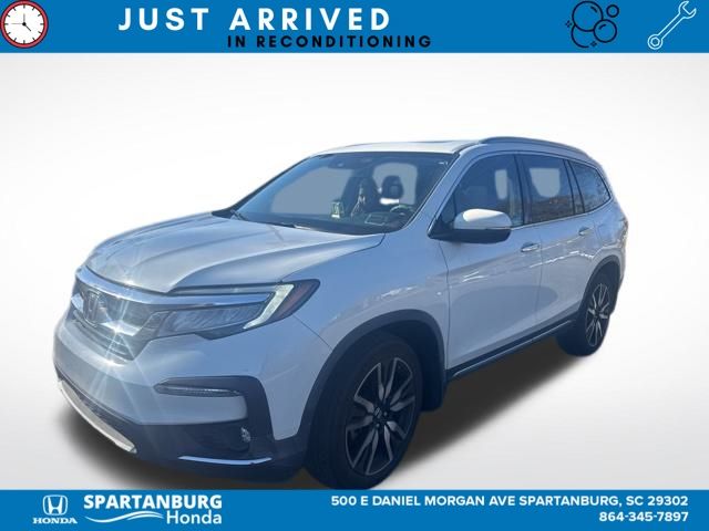 2020 Honda Pilot Elite's photo