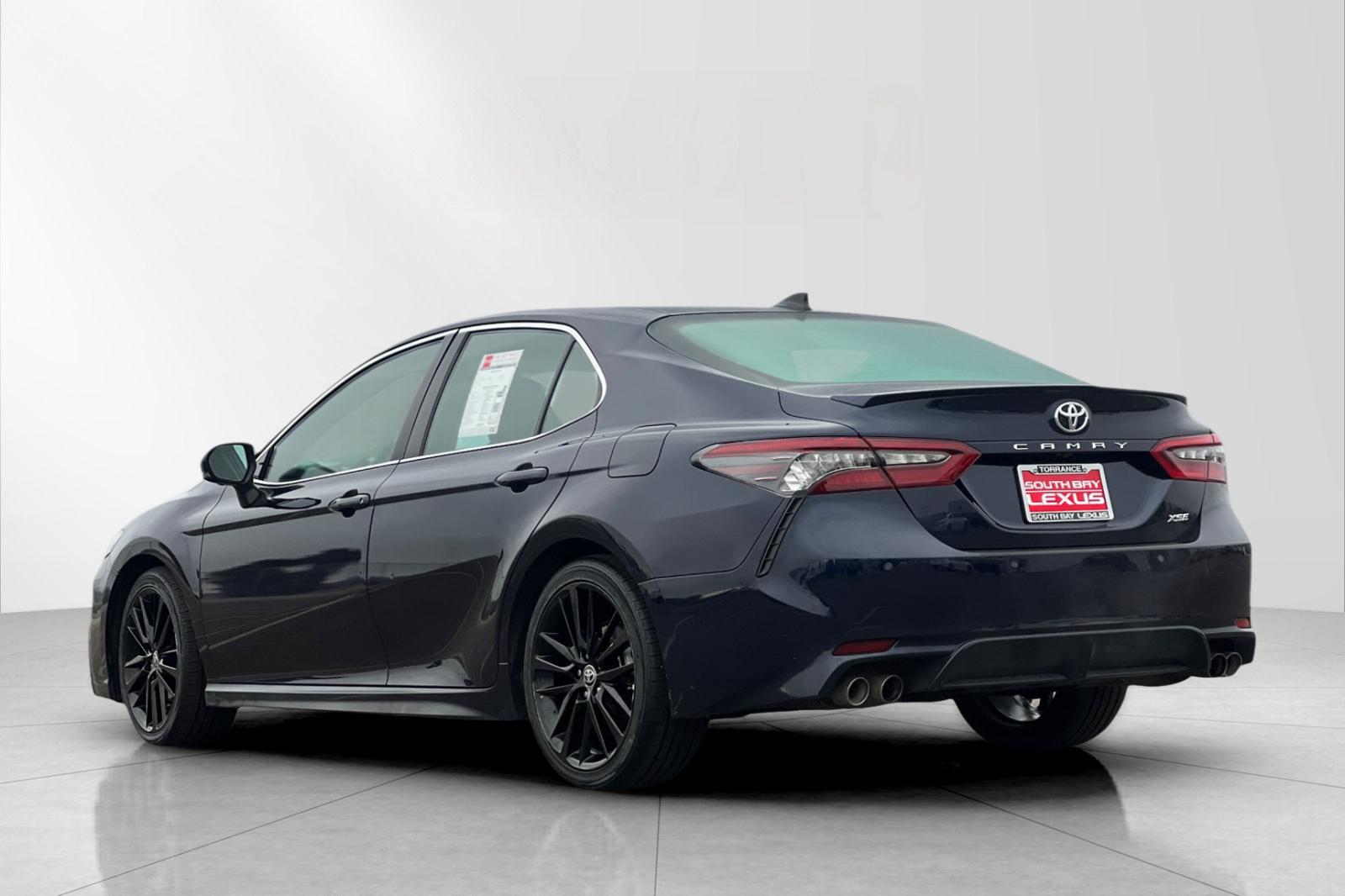 2022 Toyota Camry XSE V6 photo 3