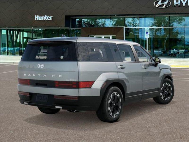 2026 Hyundai Santa Fe SE photo 4