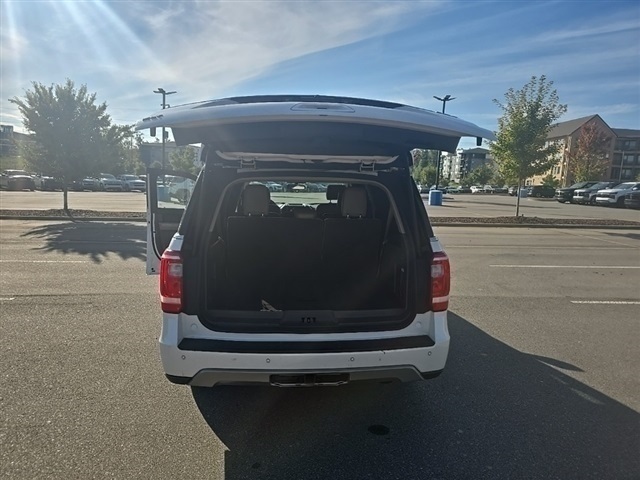 2019 Ford Expedition MAX XLT photo 28