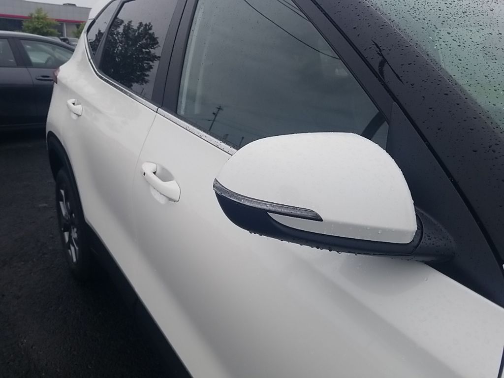 2024 Kia Seltos S photo 10