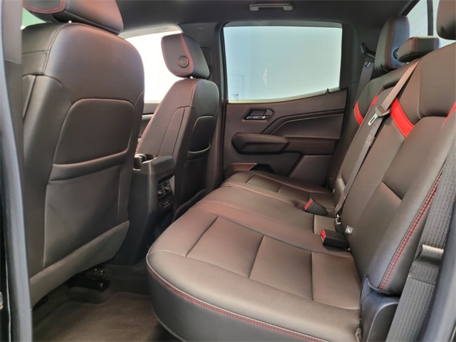2023 Chevrolet Colorado Z71 photo 5
