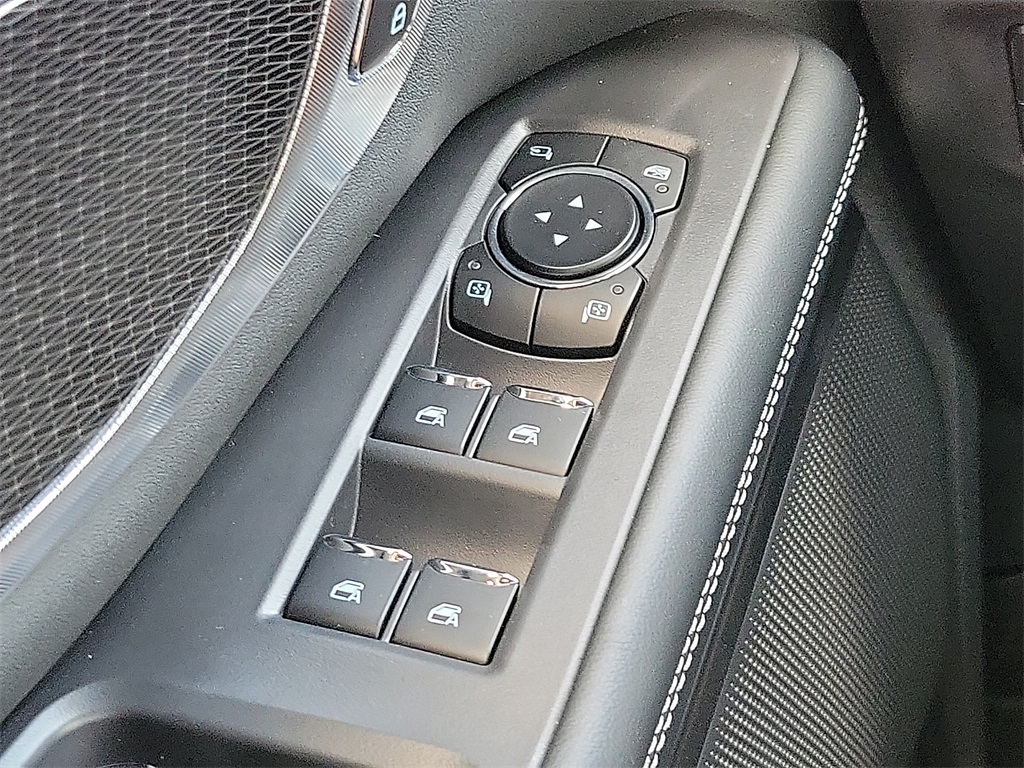 2025 Ford Expedition Platinum photo 14