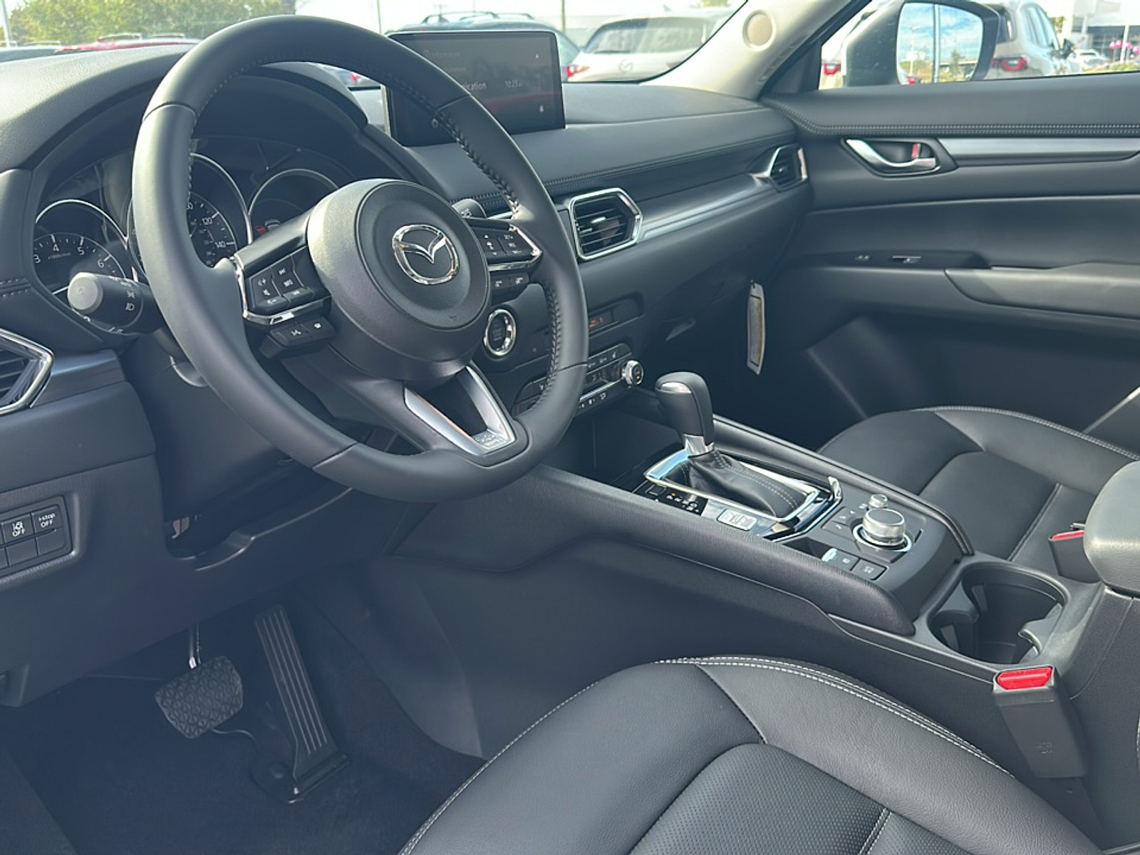 2025 Mazda CX-5 2.5 S Preferred photo 3