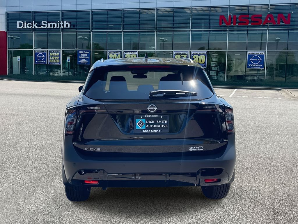 2026 Nissan Kicks SV photo 4
