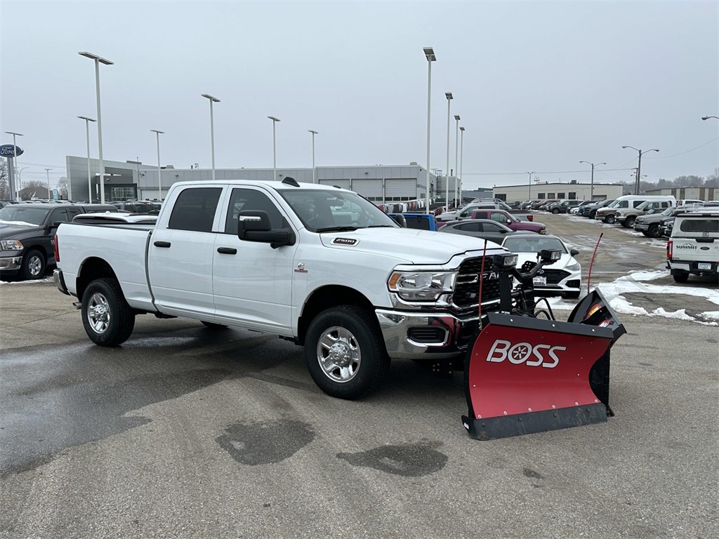 2024 Ram 2500 Tradesman photo 4