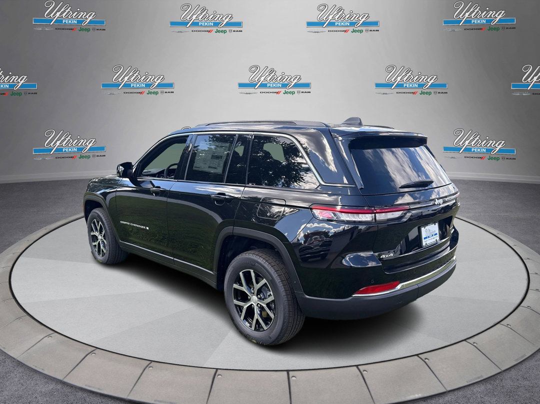 2025 Jeep Grand Cherokee Limited photo 4