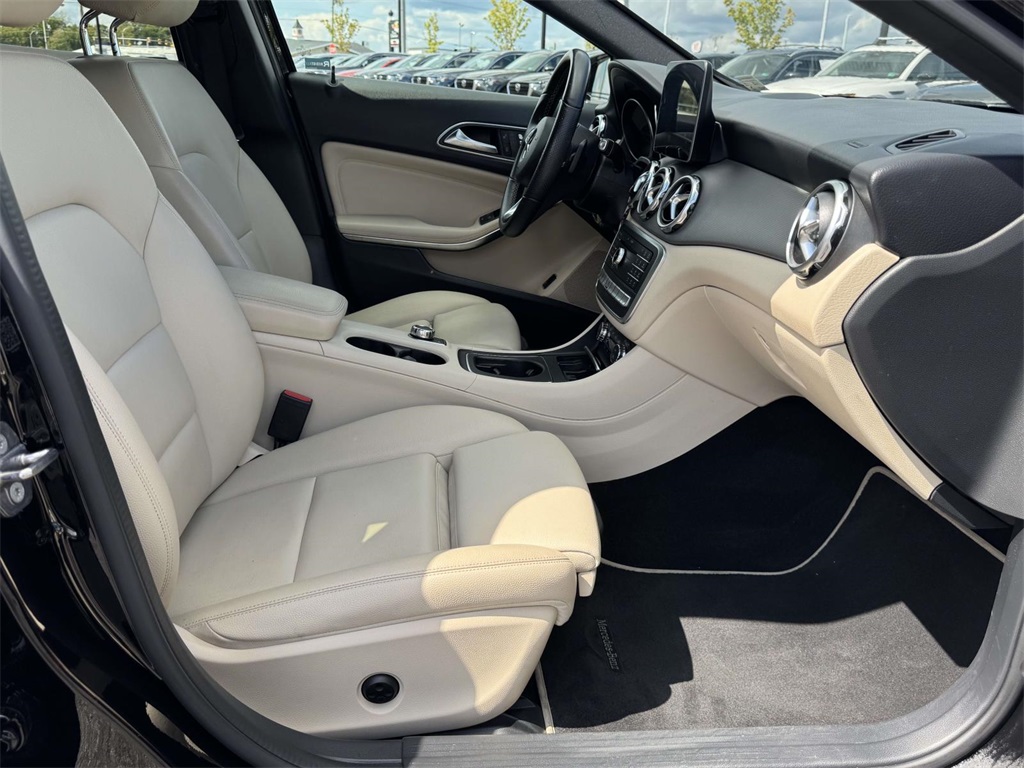 2020 Mercedes Benz GLA 250 4MATIC photo 15
