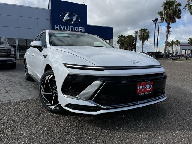 2025 Hyundai Sonata SEL's photo