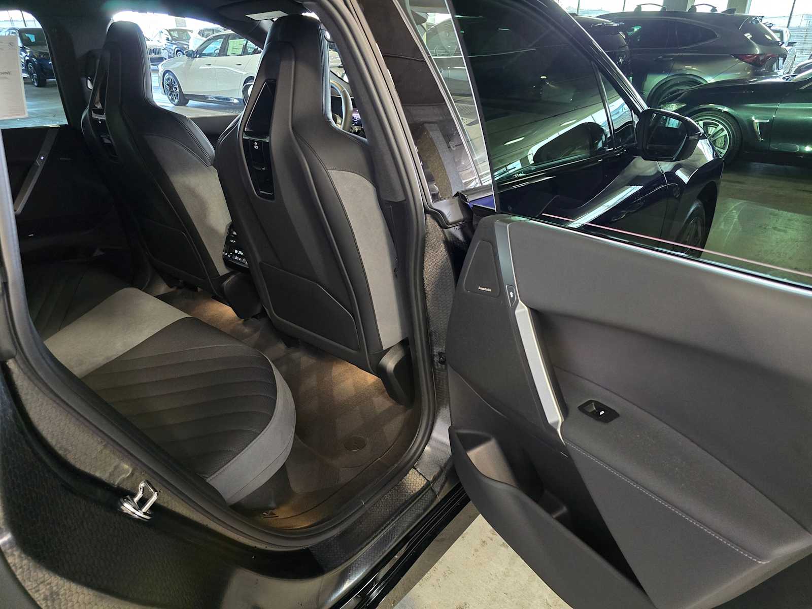 2026 Bmw iX photo 19