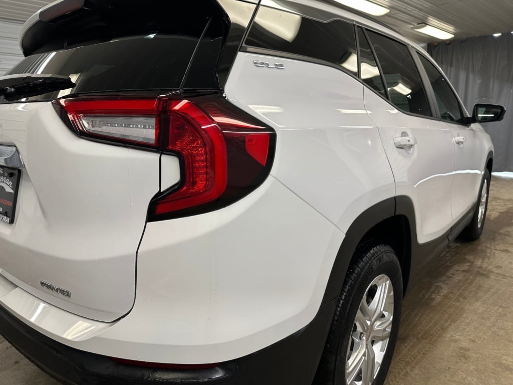 2022 Gmc Terrain SLE photo 5