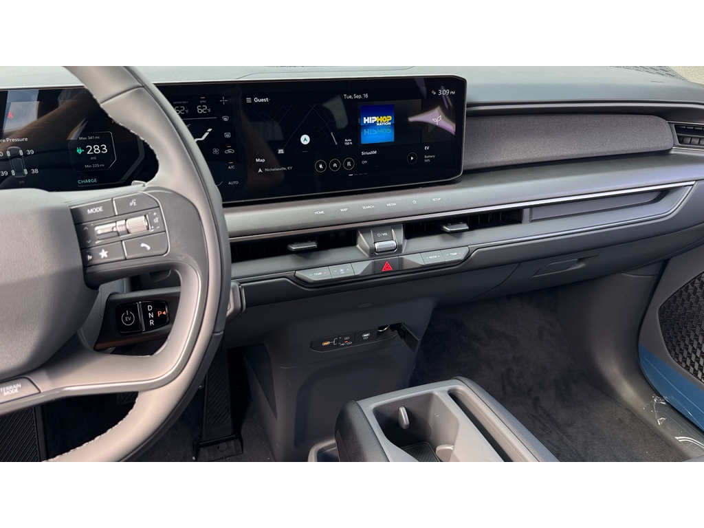 2026 Kia EV9 Wind AWD photo 11