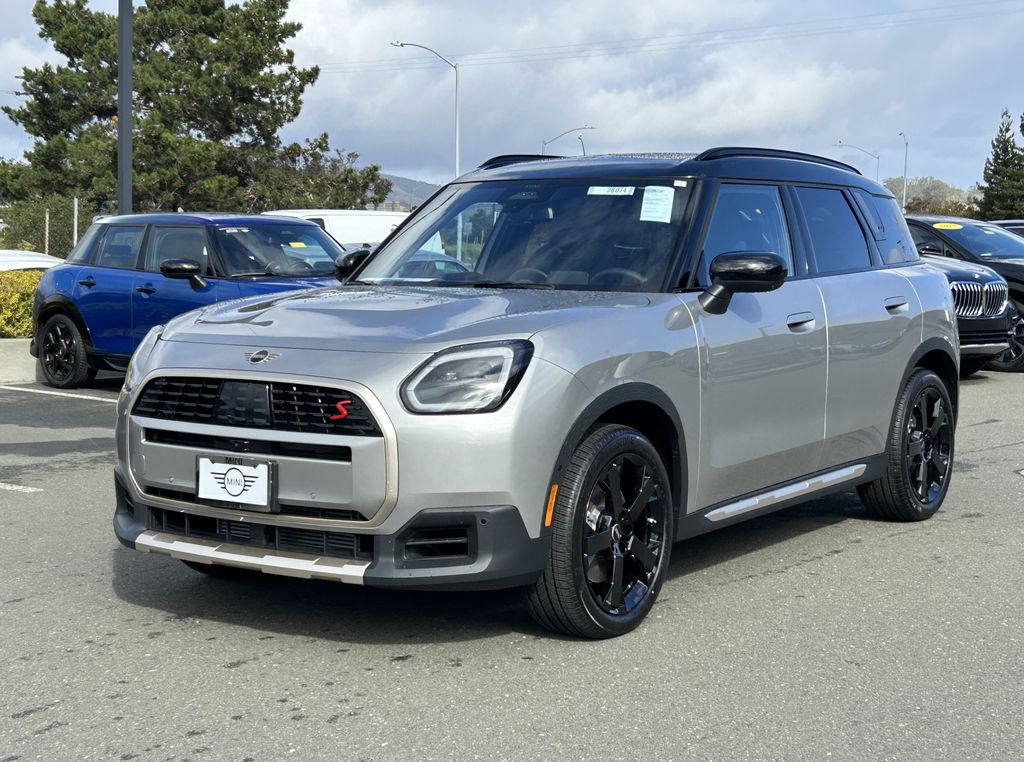 2026 MINI Countryman S's photo