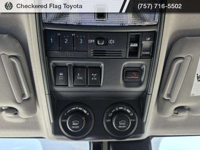 2023 Toyota 4Runner TRD Off-Road Premium photo 9