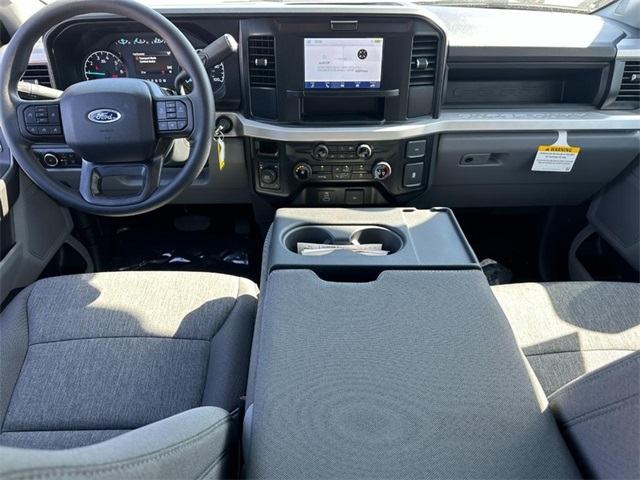 2026 Ford F-250 XL photo 5