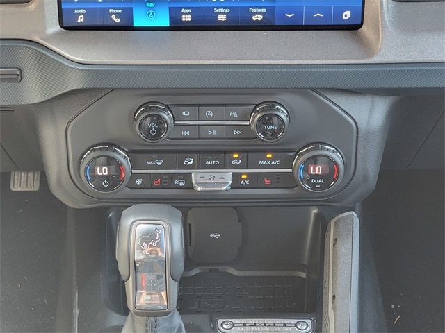 2024 Ford Bronco Outer Banks photo 20