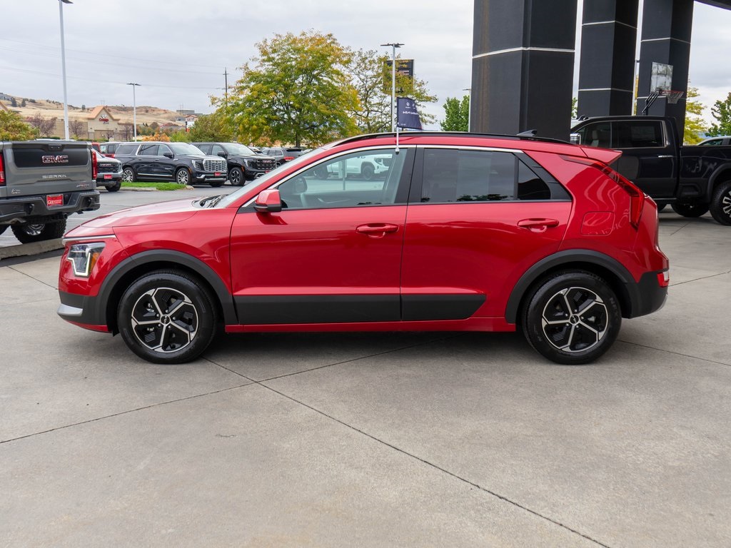 2024 Kia Niro LX photo 3