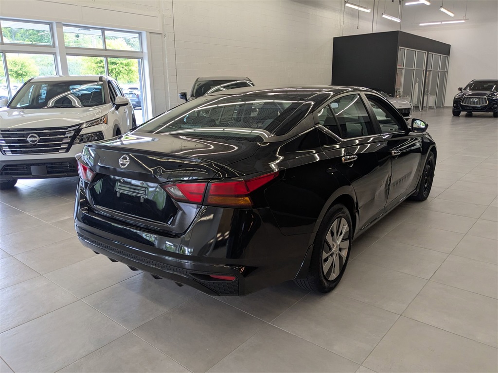 2022 Nissan Altima 2.5 S photo 3