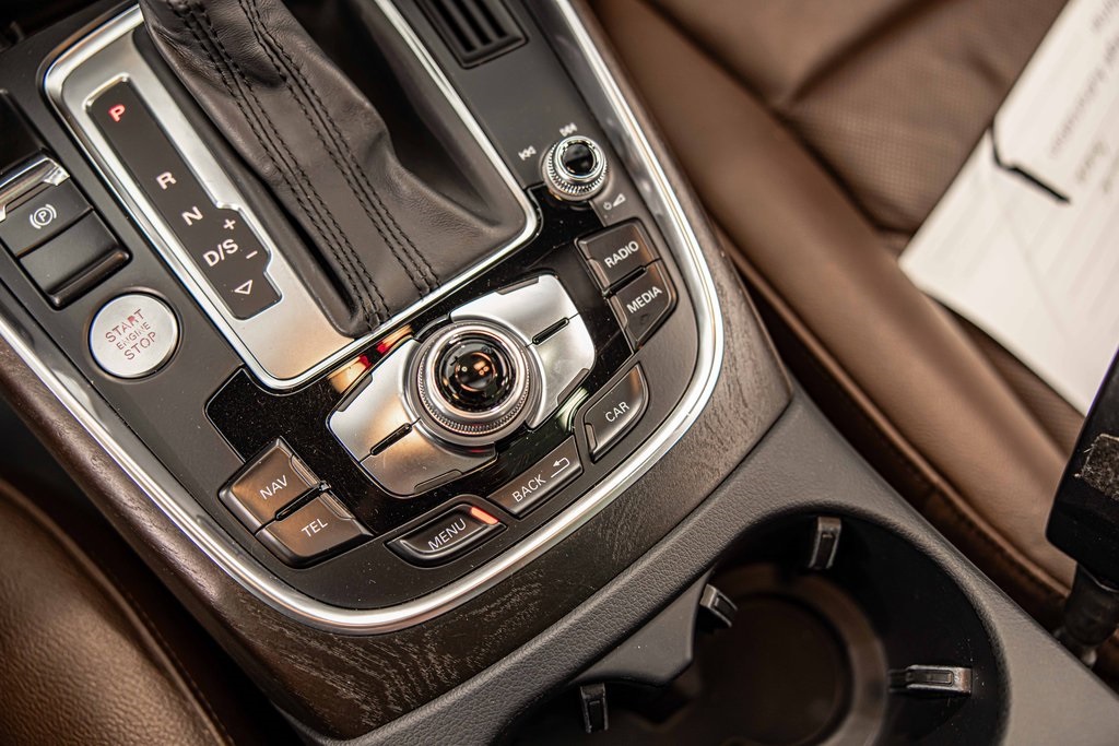 2017 AUDI Q5 - Image 32