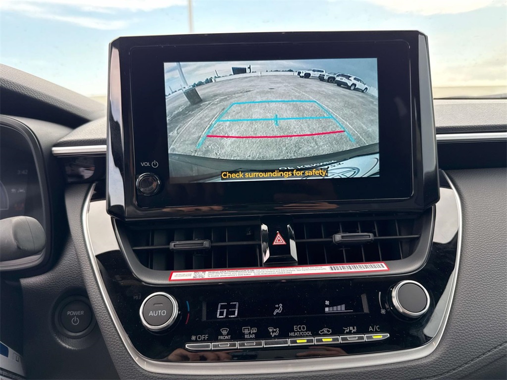 2026 Toyota Corolla Cross L photo 23
