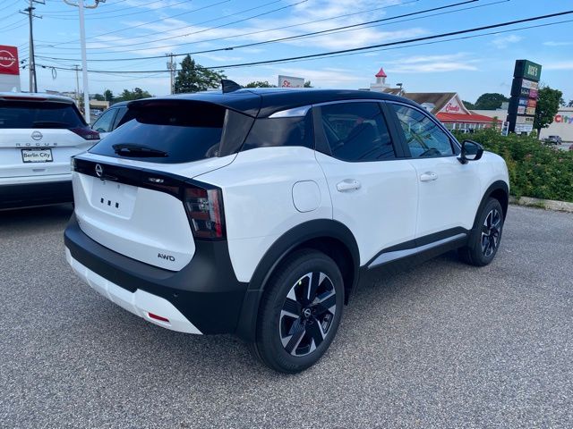 2025 Nissan Kicks SV photo 3