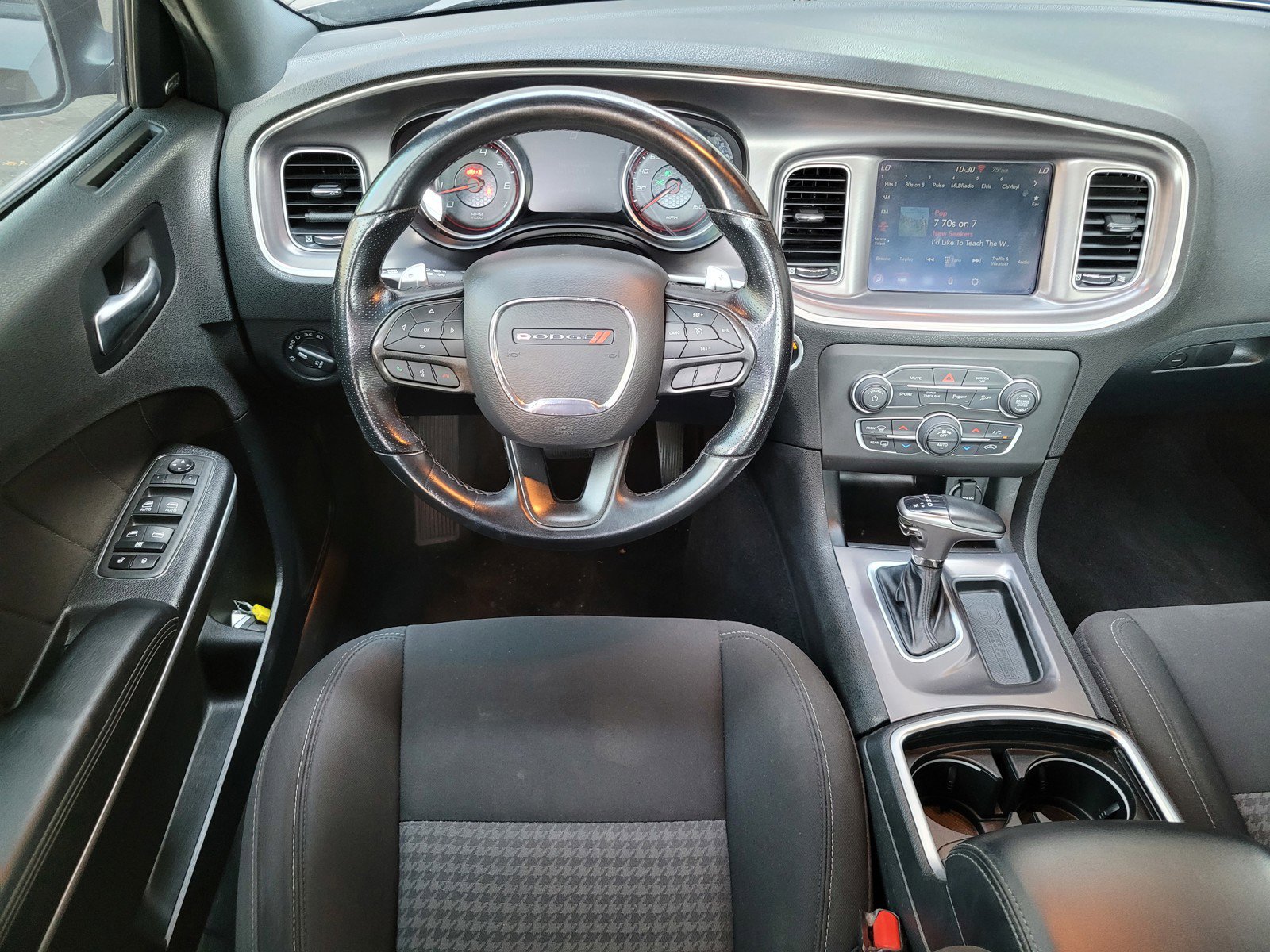 2022 Dodge Charger R/T photo 12