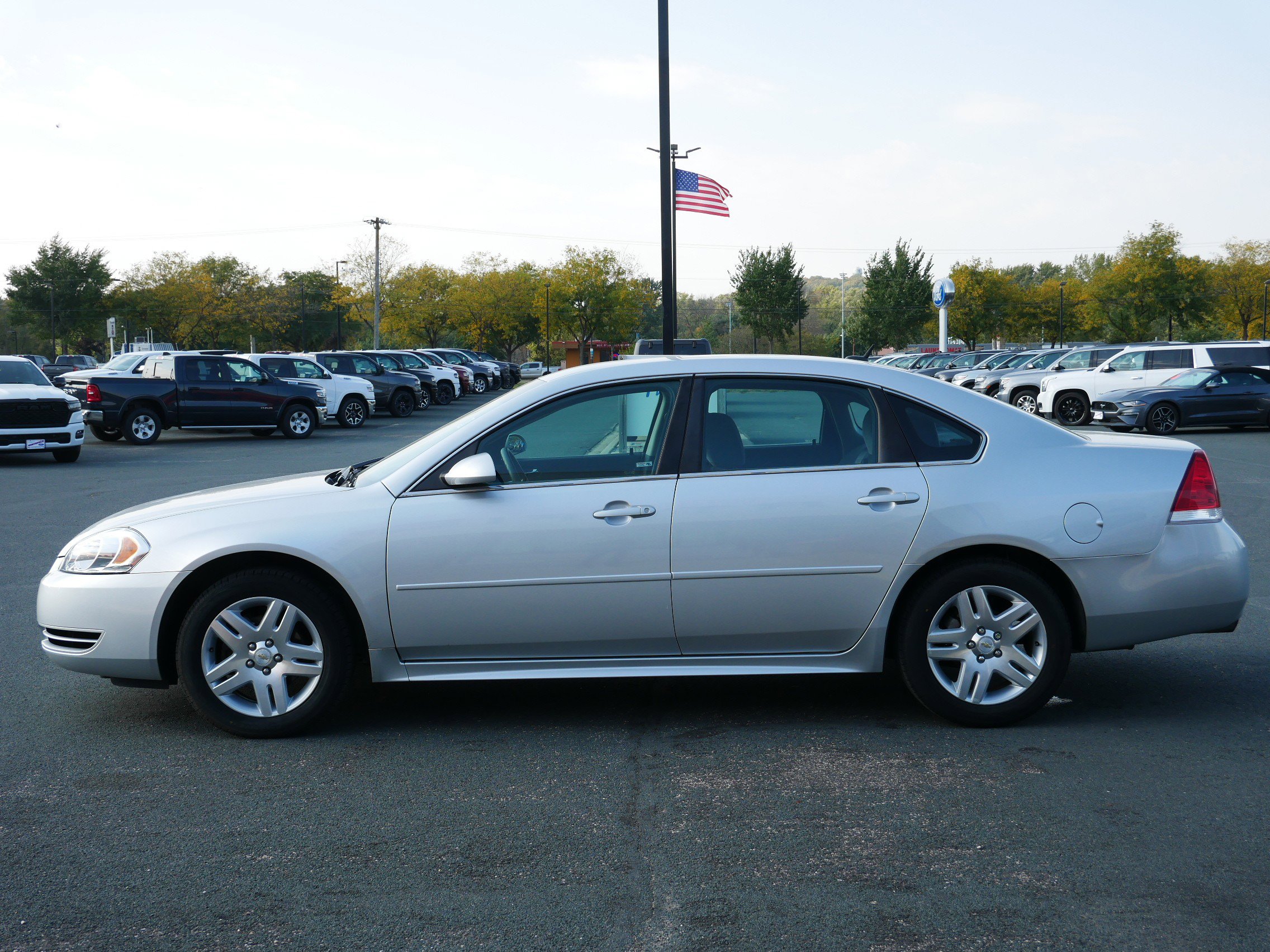 2016 Chevrolet Impala Limited Fleet photo 3