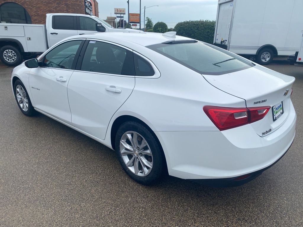2023 Chevrolet Malibu 1LT photo 4