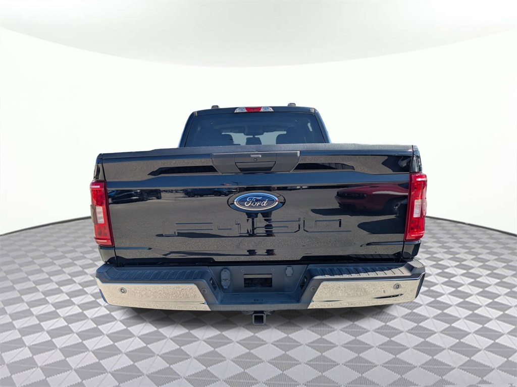 2021 Ford F-150 XLT photo 4