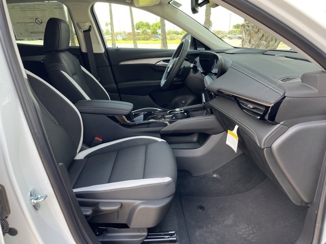 2025 Buick Envision Sport Touring photo 18