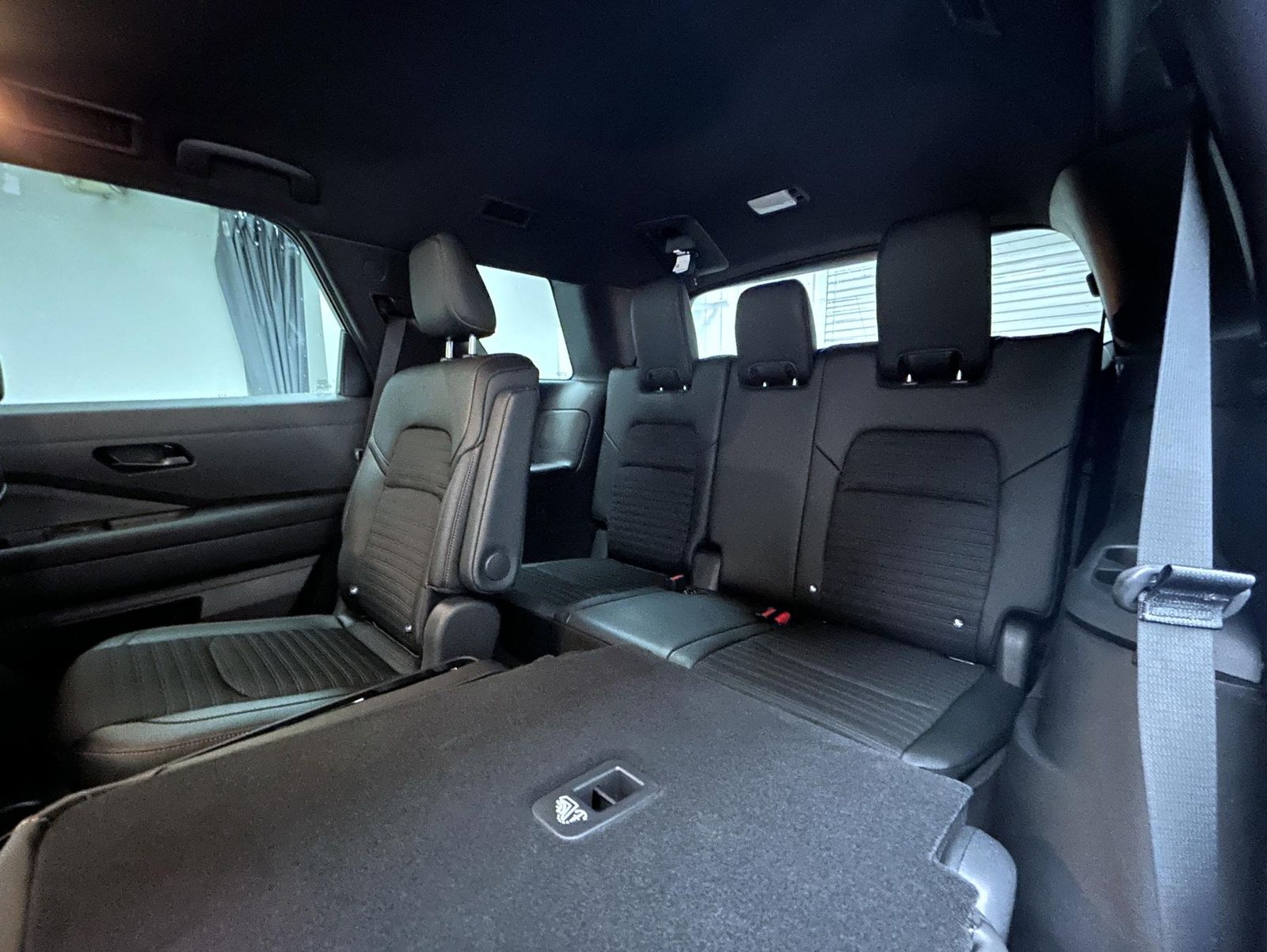 2025 Nissan Pathfinder Rock Creek photo 9