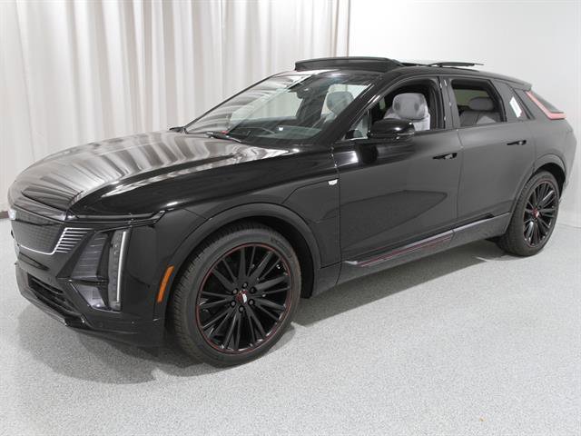 2026 Cadillac Lyriq Sport photo 2