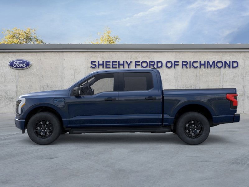2025 Ford F-150 Lightning XLT photo 4