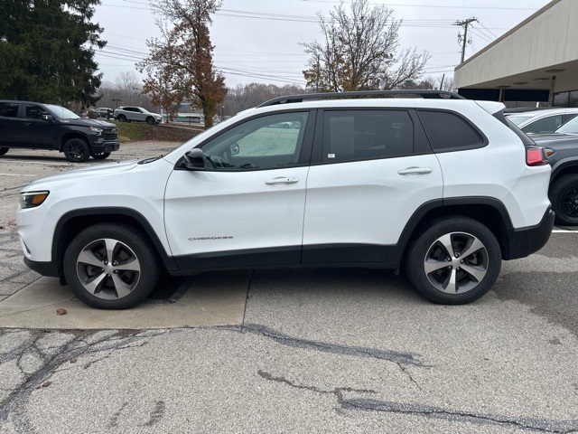 2022 Jeep Cherokee Limited photo 2