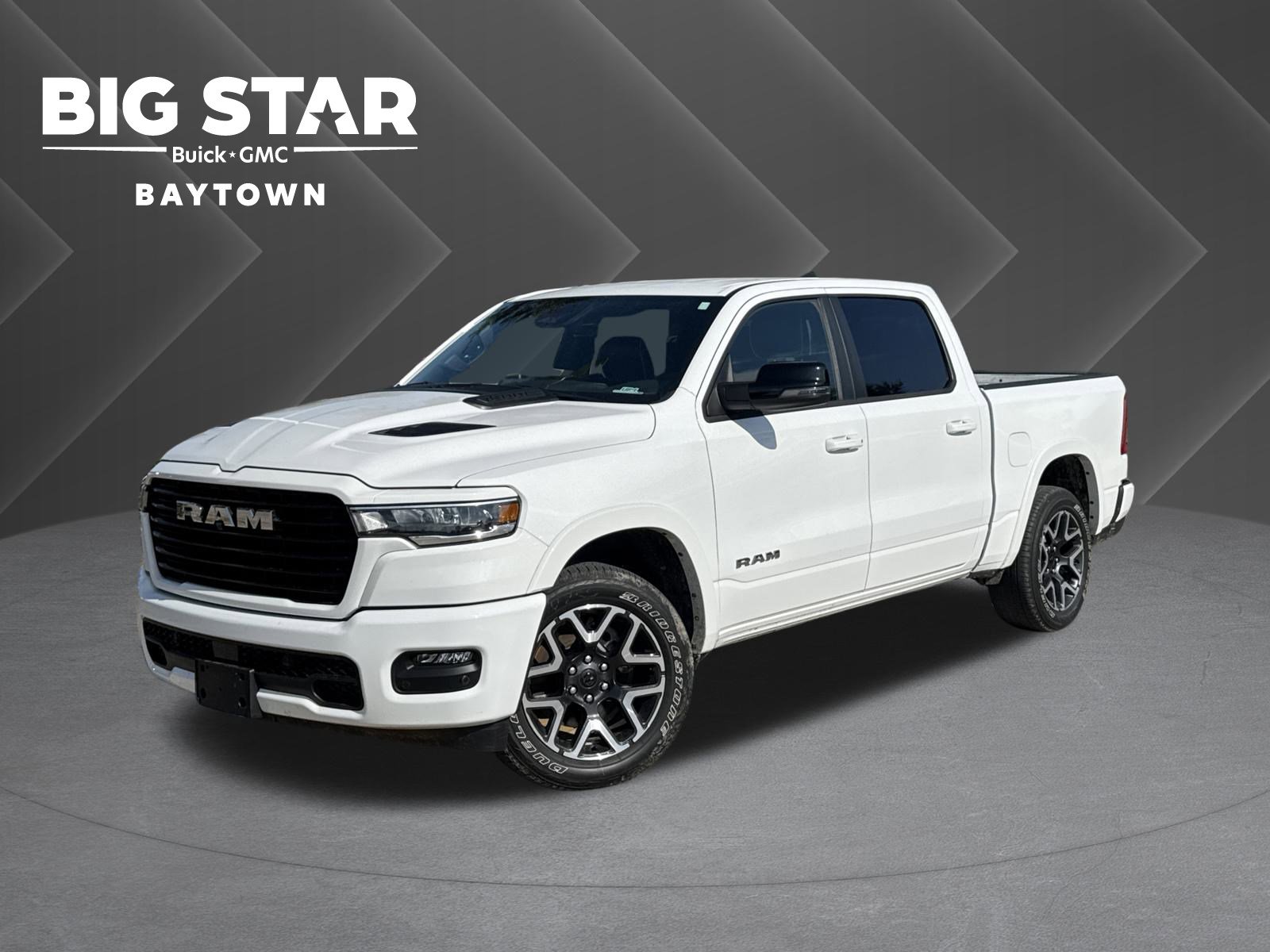 2025 RAM Ram 1500 Pickup Laramie's photo