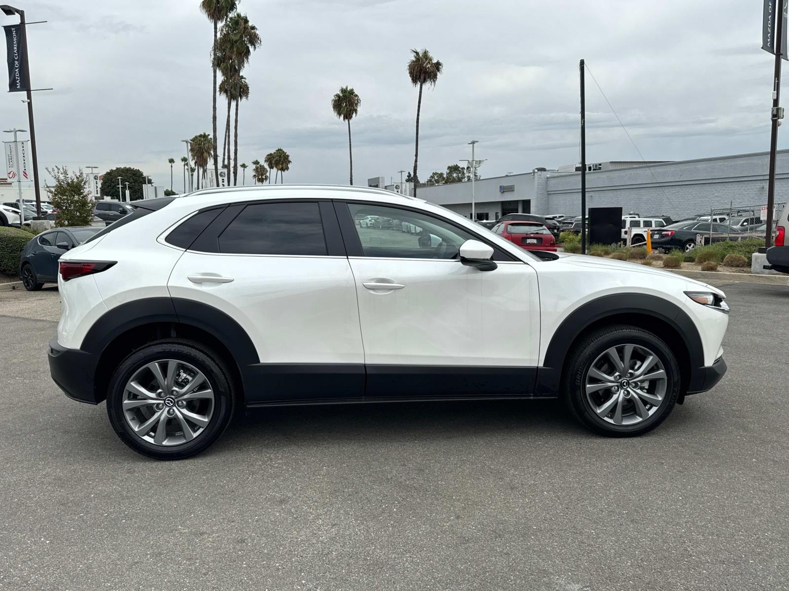 2025 Mazda CX-30 2.5 S Preferred photo 3