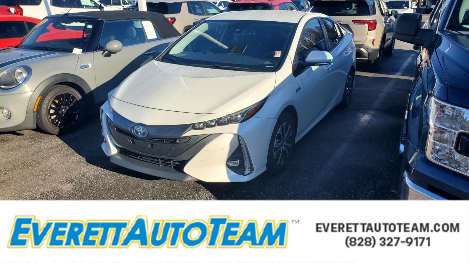 2022 Toyota Prius Prime Limited's photo